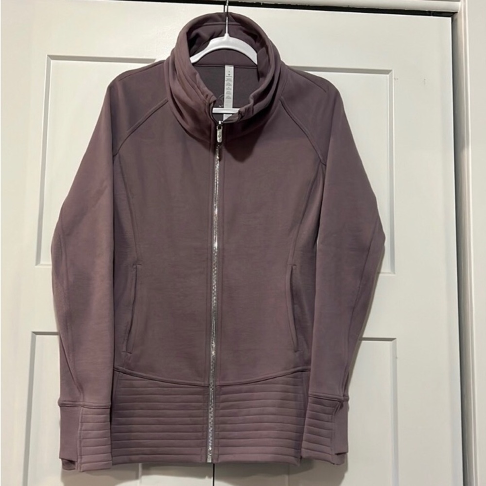 Lululemon Radiant jacket size 8 NWOT